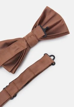 Pier One SET - Noeud papillon En Remise pochettes de costume couleur unie homme -Promos Pier One Boutique 0206dcf091504226a1d5e535ccac58ea