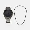 Promos Pier One SET - Montre montres et bijoux couleur unie homme -Promos Pier One Boutique 02de2cfb6a5b444d86b64b2c96f47810