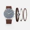 Prix Sacrifiés Pier One SET - Montre montres et bijoux boucle ardillon homme 1 Prix Sacrifiés Pier One SET - Montre montres et bijoux boucle ardillon homme -Promos Pier One Boutique 036389a515304bb2a97458bd3a6cffb7