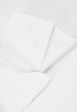 Pier One 3 PACK - Chaussettes Prix Favorable sous-vêtements & chaussettes couleur unie homme -Promos Pier One Boutique 03bfecc55ffd4179afed85942e1bf889