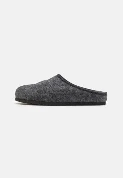 Pier One UNISEX - Chaussons Soldes rond homme
