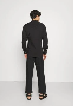 Pier One Prix Discount Chemise chemises col mao homme -Promos Pier One Boutique 0baebc4f5c6545e38aaa3b4f90cebbda