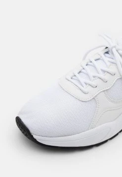 Prix Imbattable Pier One UNISEX - Baskets basses sneakers rond -Promos Pier One Boutique 0c586345be6d4542acf942670fee3bc8