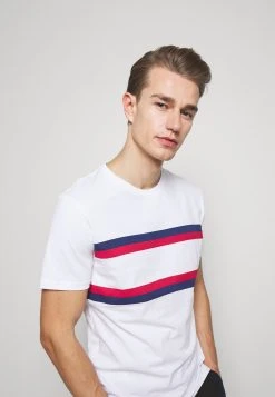 Pier One T-shirt imprimé Prix Sympa t-shirts col rond homme -Promos Pier One Boutique 0dfc1c15e33a4a05a26fa783987caeee