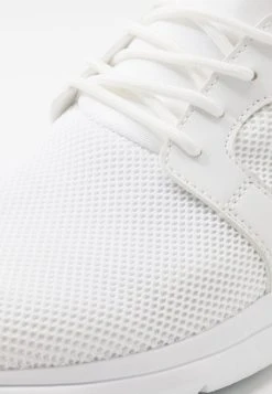 Pier One Baskets basses Prix Dégriffé sneakers rond homme 14 Pier One Baskets basses Prix Dégriffé sneakers rond homme -Promos Pier One Boutique 0f10cbfdf31e4f4d9073d5557832178b