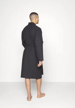 Prix Malin Pier One Peignoir sous-vêtements & chaussettes col châle homme -Promos Pier One Boutique 1090721d9e184eb1b7ef5af2d0a1dea1