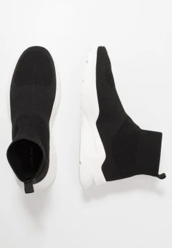 Pier One Prix Sacrifiés Baskets montantes baskets & sneakers rond homme 15 Pier One Prix Sacrifiés Baskets montantes baskets & sneakers rond homme -Promos Pier One Boutique 10ccf7ff9f224e04a47124c133fa2a1f