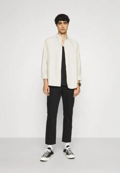 Prix Refroidis Pier One 2 PACK - Débardeur t-shirts encolure large ronde homme