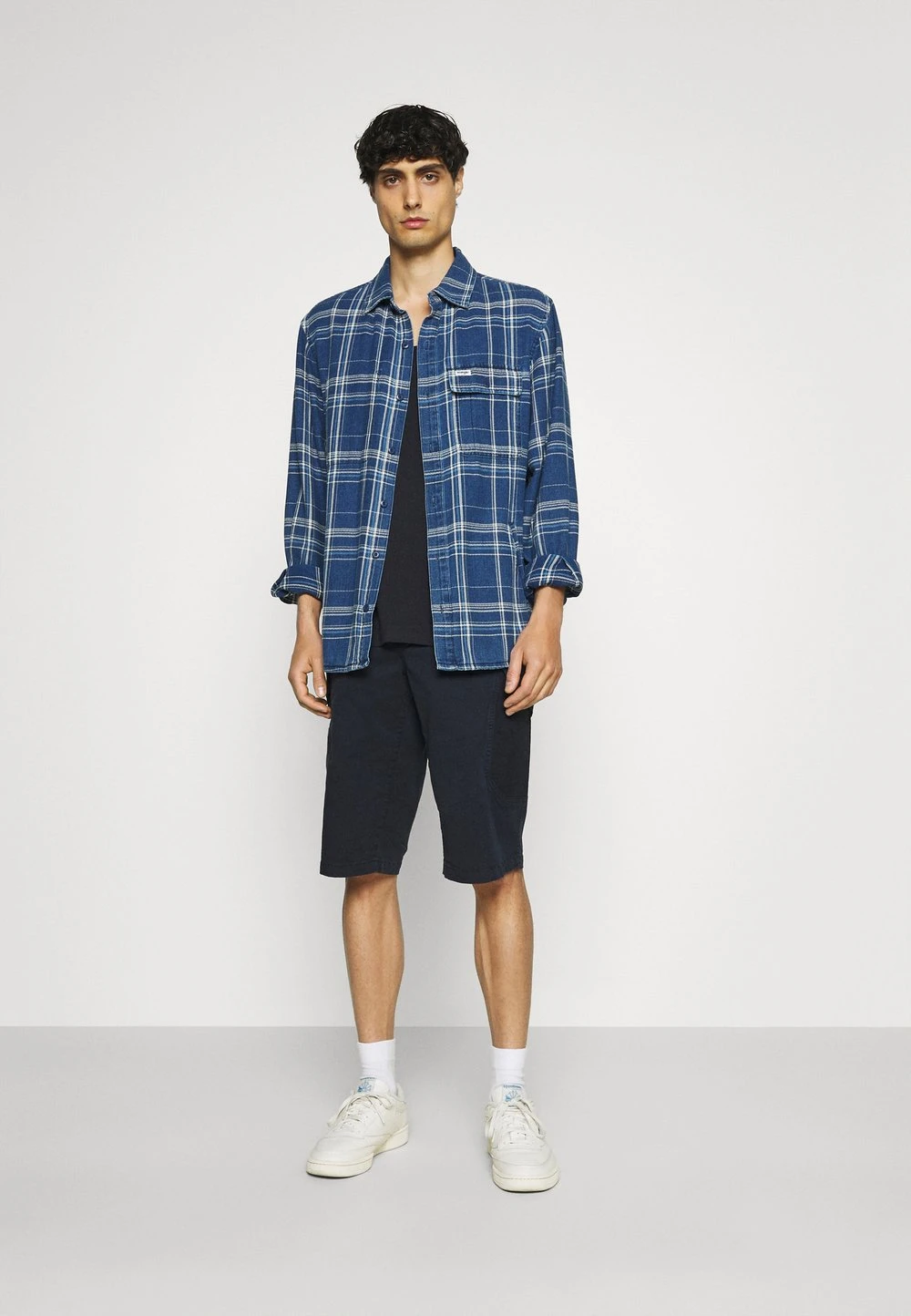 Pier One Débardeur excellente qualité t-shirts encolure large ronde homme 4 Pier One Débardeur excellente qualité t-shirts encolure large ronde homme – Image 2