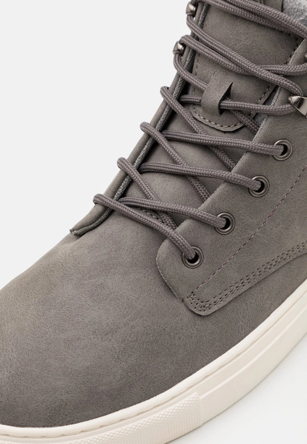 Pier One Baskets montantes Prix Imbattable sneakers rond homme 8 Pier One Baskets montantes Prix Imbattable sneakers rond homme – Image 6