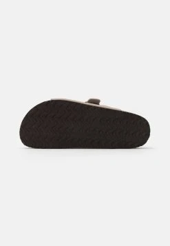 Pier One UNISEX - Chaussons En Remise ouvert homme -Promos Pier One Boutique 13a2733b61104294b703647ea8977114