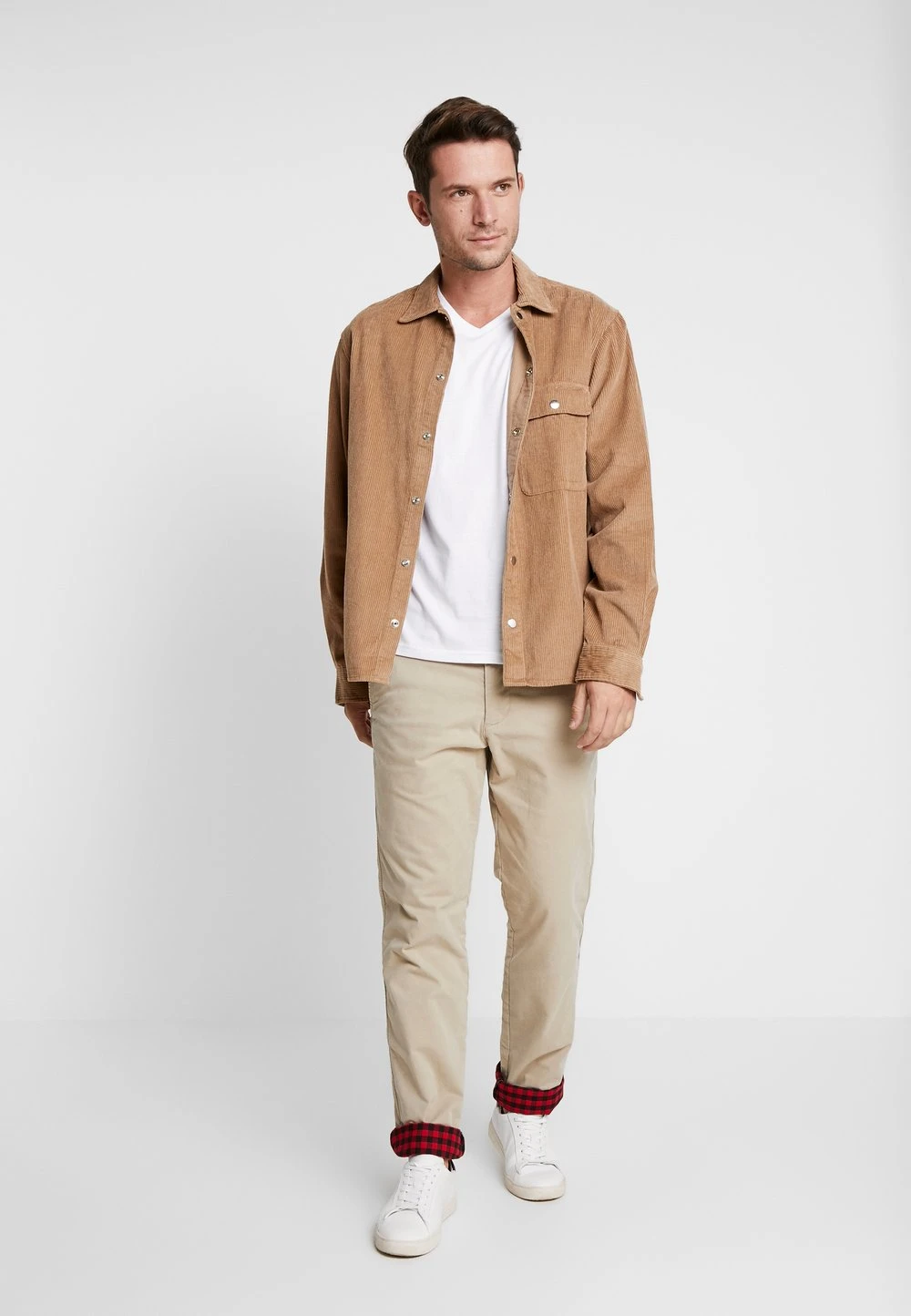 Se Vend Bas Prix Pier One 3 PACK - T-shirt basique t-shirts col en v homme 3 Se Vend Bas Prix Pier One 3 PACK - T-shirt basique t-shirts col en v homme