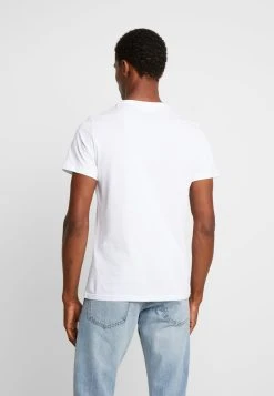 Pier One T-shirt imprimé Meilleur Prix Garanti t-shirts col rond homme 11 Pier One T-shirt imprimé Meilleur Prix Garanti t-shirts col rond homme -Promos Pier One Boutique 192939983d924d9487bf0547b2d78aab