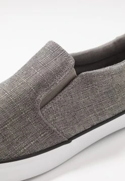 Pier One Prix Compétitif Mocassins mocassins et loafers rond homme 15 Pier One Prix Compétitif Mocassins mocassins et loafers rond homme -Promos Pier One Boutique 1a6339075c614fff967da82a918f76f6