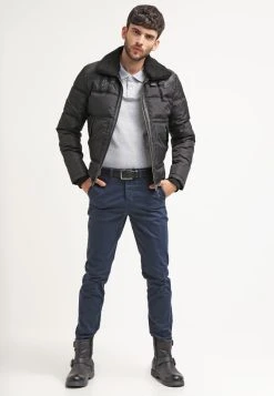 Pier One Prix Préférentiel Polo t-shirts & polos col polo homme 20 Pier One Prix Préférentiel Polo t-shirts & polos col polo homme -Promos Pier One Boutique 1b674841255d4a3aa7f5ea0b27ff5d44