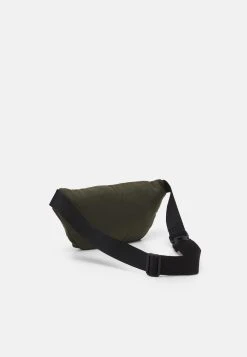 Pier One Rabais UNISEX - Sac banane sacs et accessoires fermeture éclair -Promos Pier One Boutique 1dbde59e371443378251a1686d310a21