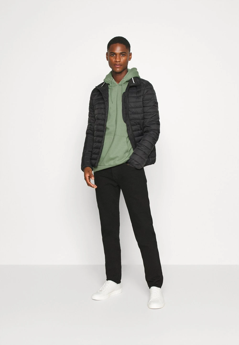 Pier One Sweat à capuche 50% Off De Vente sweats & hoodies homme 4 Pier One Sweat à capuche 50% Off De Vente sweats & hoodies homme – Image 2