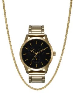 Pier One SET - Montre Prix Sympa montres et bijoux couleur unie homme -Promos Pier One Boutique 2522f83a426a46369ec6c1370cb6c174 1