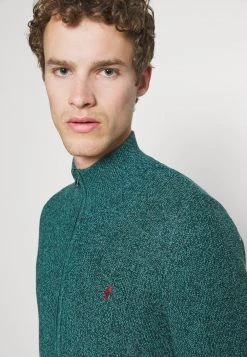 Pier One Gilet En promotion pulls et gilets col officier homme -Promos Pier One Boutique 27323e99dd2a47fbb3b88837e7f3ad88