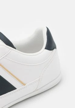 Pier One Se Vend Bas Prix Baskets basses sneakers rond homme -Promos Pier One Boutique 2d40e04f000c4425a6ba2fba531dff57