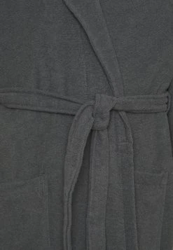 Pier One Peignoir Qualité Garantie sous-vêtements col châle homme 8 Pier One Peignoir Qualité Garantie sous-vêtements col châle homme -Promos Pier One Boutique 2f8724fb150847a0bb389d9d660ef4ff