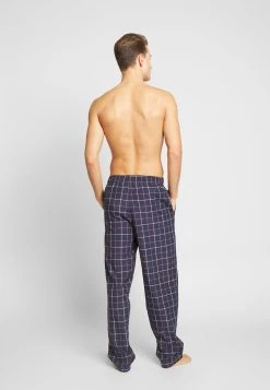 Pier One Bas de pyjama Meilleur Prix Garanti pyjamas normale homme 12 Pier One Bas de pyjama Meilleur Prix Garanti pyjamas normale homme -Promos Pier One Boutique 31810df0c959428194d6ab1808433306