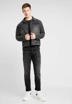 Pier One Vendre T-shirt à manches longues t-shirts col rond homme 12 Pier One Vendre T-shirt à manches longues t-shirts col rond homme -Promos Pier One Boutique 3224143e8b824aaeb15537c456bbb542