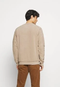 En Remise Pier One Sweat polaire pulls et gilets col rond homme 11 En Remise Pier One Sweat polaire pulls et gilets col rond homme -Promos Pier One Boutique 35a4966daa50417d98a7ec285a87d1e9