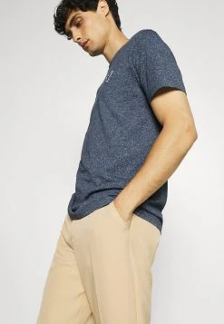 Pier One Prix Jamais Vus T-shirt basique t-shirts col rond homme -Promos Pier One Boutique 3621dd7b87ee477d8363d89f0e98a541