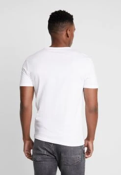 Bas Prix Pier One 3 PACK - T-shirt basique t-shirts col rond homme 20 Bas Prix Pier One 3 PACK - T-shirt basique t-shirts col rond homme -Promos Pier One Boutique 390617d256dd4fe89b3c53ee69ac72d4