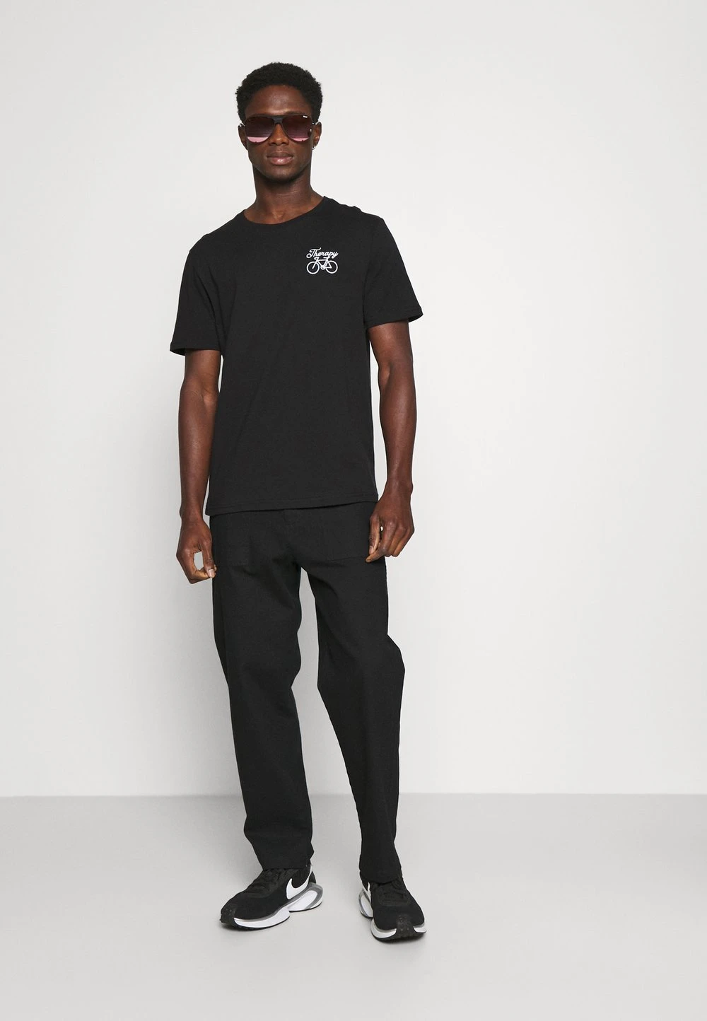 Pier One Prix Accessible THERAPY BIKE EMBRO - T-shirt basique t-shirts col rond homme 4 Pier One Prix Accessible THERAPY BIKE EMBRO - T-shirt basique t-shirts col rond homme – Image 2