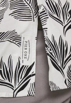 Pier One Chemise Qualité Excellente chemises col revers homme 14 Pier One Chemise Qualité Excellente chemises col revers homme -Promos Pier One Boutique 3a907b91fe954c4a94331cb5f66d2c5b