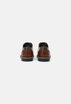 Prix Acceptable Pier One Derbies derbies et richelieus rond homme -Promos Pier One Boutique 3b965f60ffd642f0bf052a44447c062a