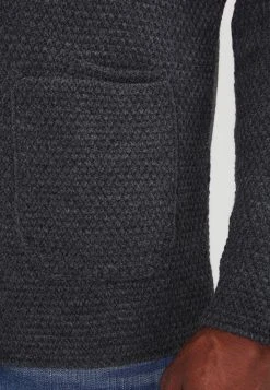 Marchandise de première qualité Pier One Gilet pulls & gilets col revers homme 12 Marchandise de première qualité Pier One Gilet pulls & gilets col revers homme -Promos Pier One Boutique 3bcd4c0a33ec403e85c34736980f7690