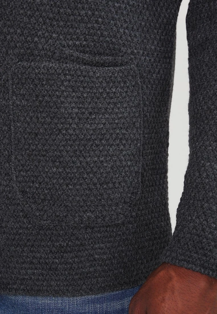 Marchandise de première qualité Pier One Gilet pulls & gilets col revers homme 7 Marchandise de première qualité Pier One Gilet pulls & gilets col revers homme – Image 5