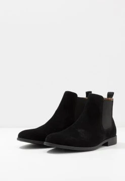 Pier One En promotion Bottines bottes rond homme -Promos Pier One Boutique 3d819f7a56e348c289b8656156b81ae8