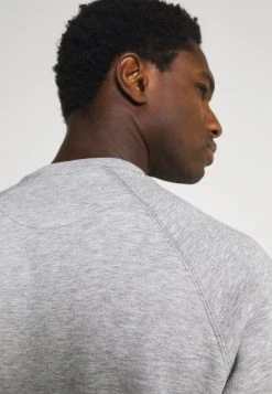 Pier One Prix Affortable 3 PACK - Sweatshirt sweats & hoodies col rond homme -Promos Pier One Boutique 3f826ffba33f448aa8aacde667ba354b