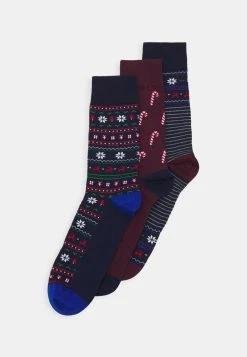 Pier One XMAS GIFT BOX 3 PACK - Chaussettes Prix Gelé sous-vêtements & chaussettes à pois homme 15 Pier One XMAS GIFT BOX 3 PACK - Chaussettes Prix Gelé sous-vêtements & chaussettes à pois homme -Promos Pier One Boutique 43ef96180f1f4cde8bf712b75f0eca23 3