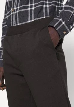 Pier One Pantalon de survêtement Bonne Qualité pantalons normale homme 13 Pier One Pantalon de survêtement Bonne Qualité pantalons normale homme -Promos Pier One Boutique 456e364946144f7980b7ec1fd5a68c52