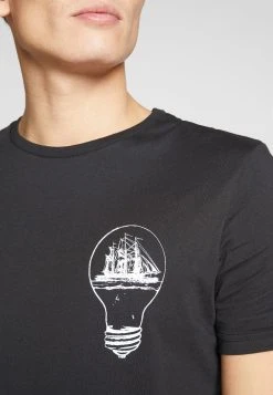 Prix Imbattable Pier One T-shirt imprimé t-shirts col rond homme 14 Prix Imbattable Pier One T-shirt imprimé t-shirts col rond homme -Promos Pier One Boutique 464b641f5c7647ea889a48ab74361b52