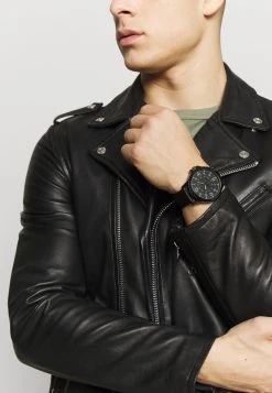 Pier One Montre Qualité garantie 100% montres et bijoux boucle ardillon homme