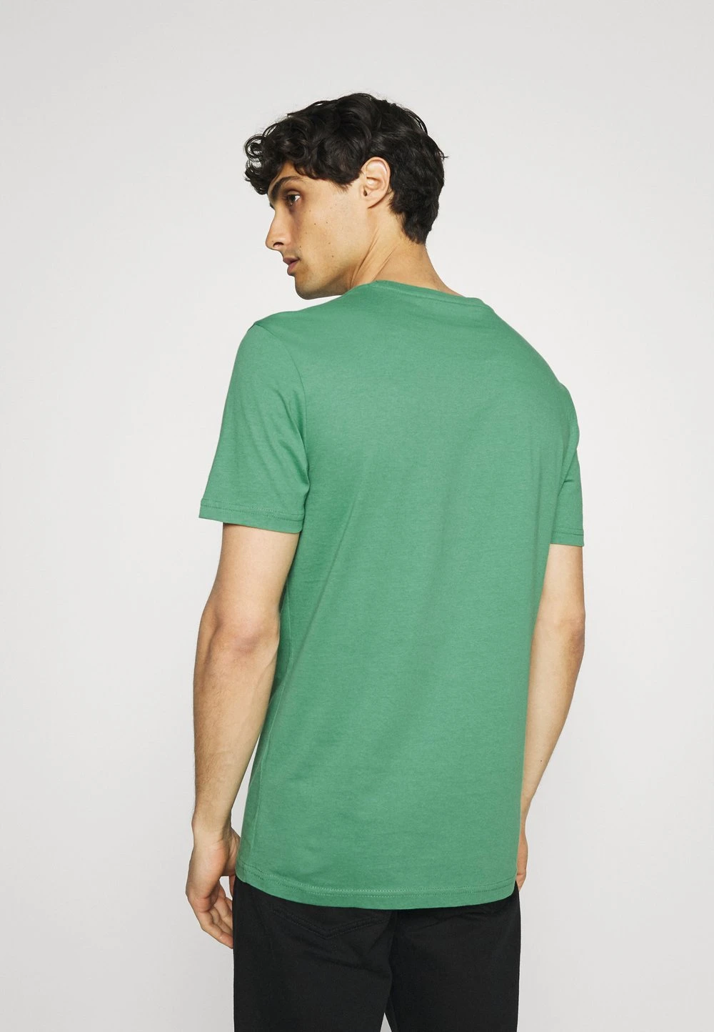 Pier One 5 PACK - T-shirt basique Meilleur Prix Garanti t-shirts col rond homme 5 Pier One 5 PACK - T-shirt basique Meilleur Prix Garanti t-shirts col rond homme – Image 3