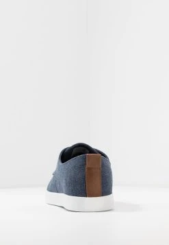 Pier One UNISEX - Baskets basses Prix Gelé sneakers rond homme -Promos Pier One Boutique 4d877705c3ac41d180ec3b855c014acf