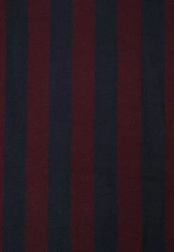 Prix Préférentiel Pier One BEACH TOWEL 180x100CM 500 GSM - Serviette de plage linge de bain rayures homme -Promos Pier One Boutique 4df1b9335fb2418c98e0b87939c2b6ba