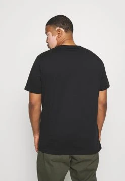 Prix Accessible Pier One 5 PACK - T-shirt basique t-shirts col rond homme -Promos Pier One Boutique 4e16f3334138431ea41b293b3c3aa654