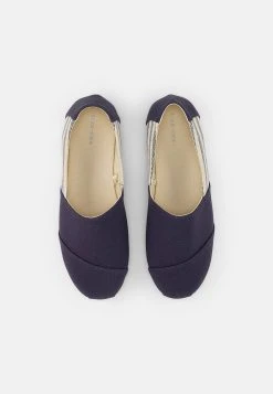 Pier One Prix Gelé Espadrilles rond unisex 11 Pier One Prix Gelé Espadrilles rond unisex -Promos Pier One Boutique 4e5560f049424e7ea116adcf142973ac