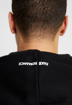 Pier One Prix Bradés UNISEX - Sweat à capuche sweats & hoodies -Promos Pier One Boutique 51f8fb0225134443854c6a85b118ca62