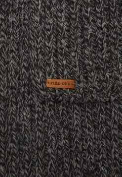 Pier One 50% Off De Vente SET - Écharpe casquettes, bonnets et chapeaux chiné homme -Promos Pier One Boutique 520c956f952b4b41b25327cb3586598e