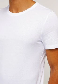 Bas Prix Pier One 2 PACK - T-shirt basique t-shirts col rond homme 22 Bas Prix Pier One 2 PACK - T-shirt basique t-shirts col rond homme -Promos Pier One Boutique 5263f78b1e87481ea0e824d35031cd9e