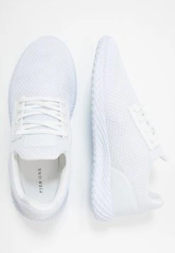 Pier One UNISEX - Baskets basses Prix Refroidis sneakers rond homme -Promos Pier One Boutique 52e4e345d95f4bc3af5c526b2fb960e5